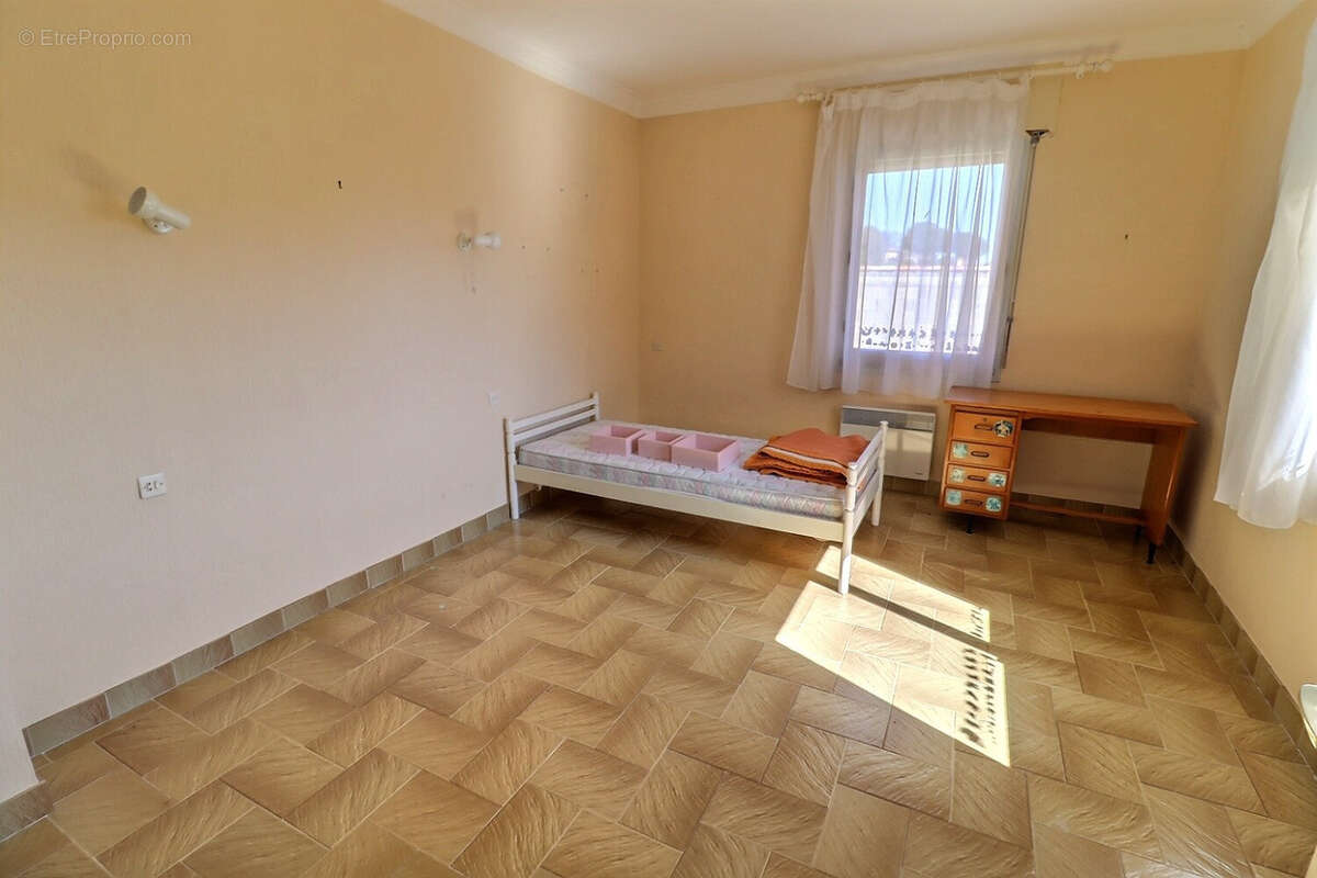 Maison à CLERMONT-L&#039;HERAULT