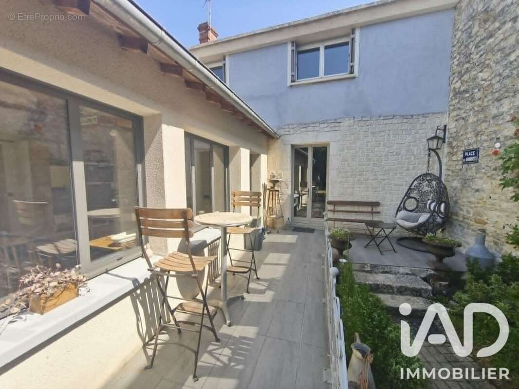 Maison 142 m² à Boynes  - photo 5