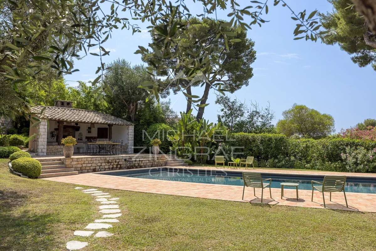 Exclusivité Mas d’exception avec vue mer panoramique au Cap d’Antibes - photo 25