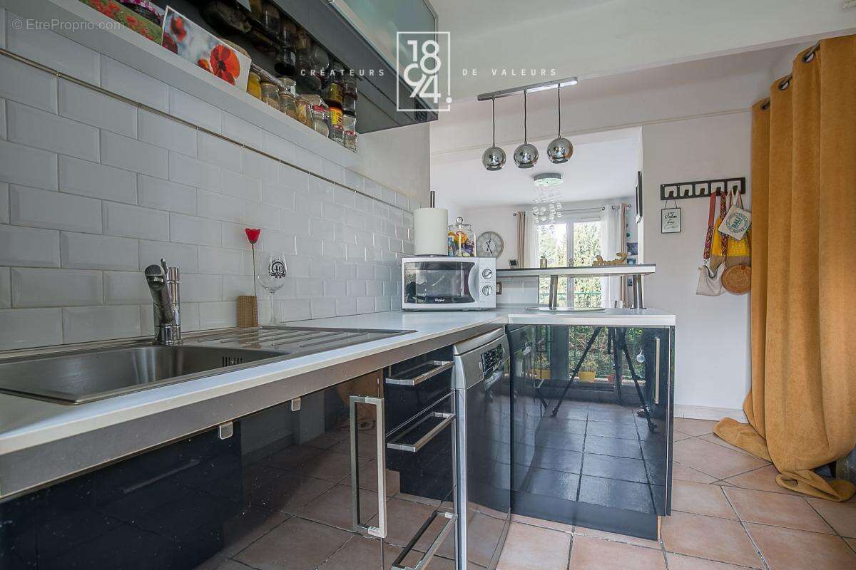 Appartement à MARSEILLE-13E