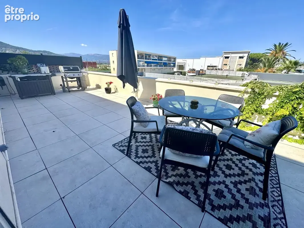 Cannes Plages du Midi vente 3 pièces dans villa - photo 8