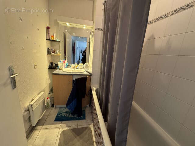 Appartement à LA RIVIERE-SAINT-SAUVEUR