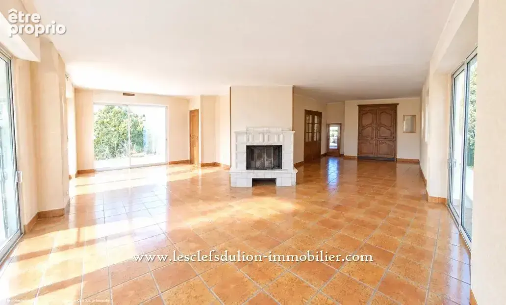 Élégante maison traditionnelle avec vue dominante - photo 6