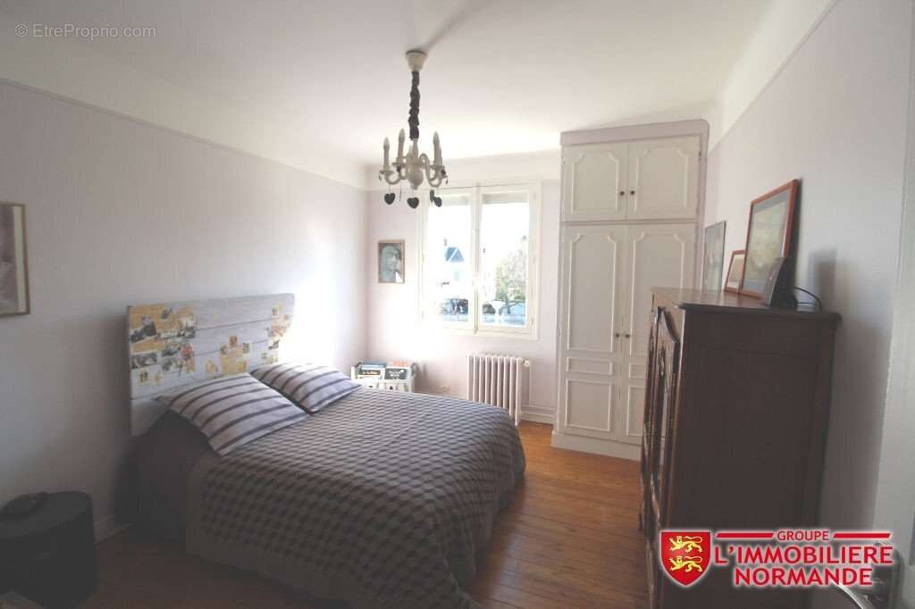 Maison à PONT-DE-L&#039;ARCHE