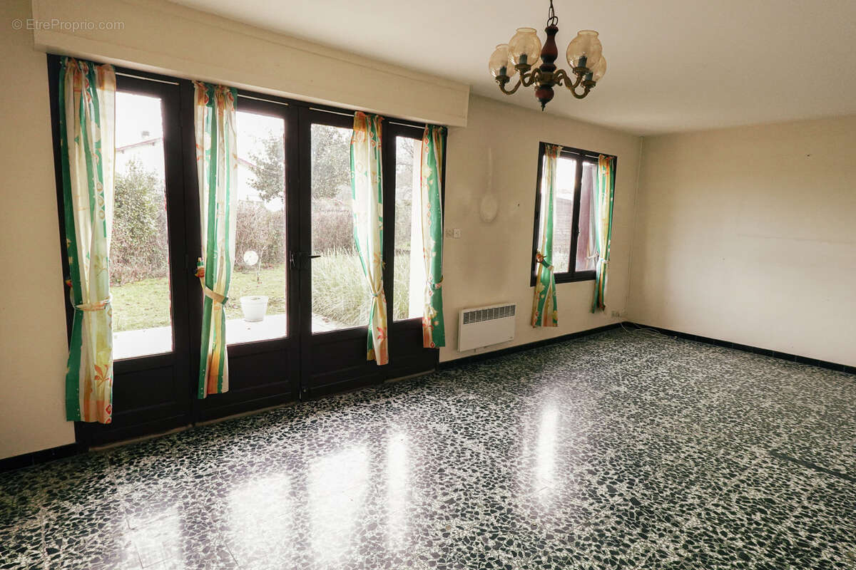 Maison à CARIGNAN-DE-BORDEAUX