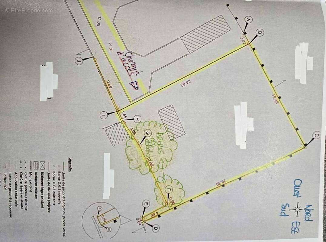 Terrain à SAINT-GEREON