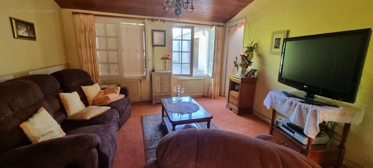 PHEHEDEL, 10 km de PAIMPOL, maison de caractère à vendre avec potentiel locatif - photo 5