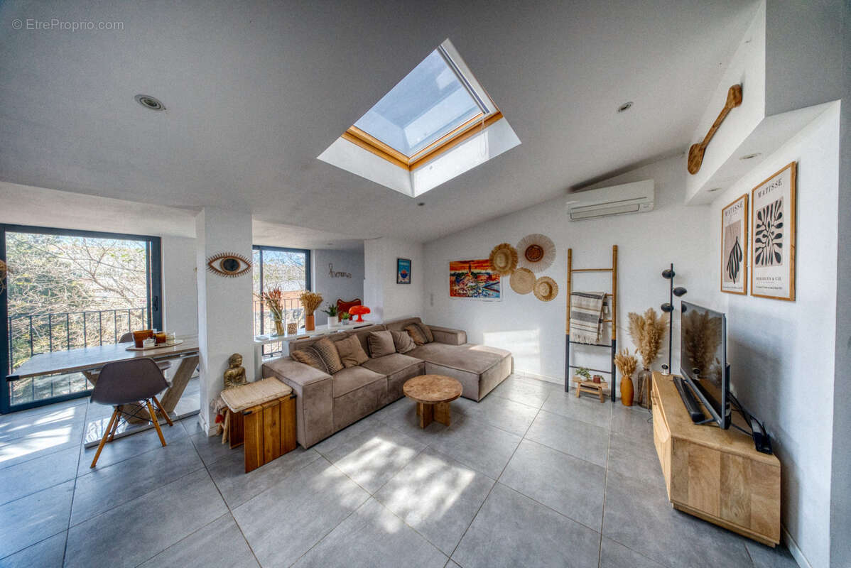 Appartement à MARSEILLE-14E