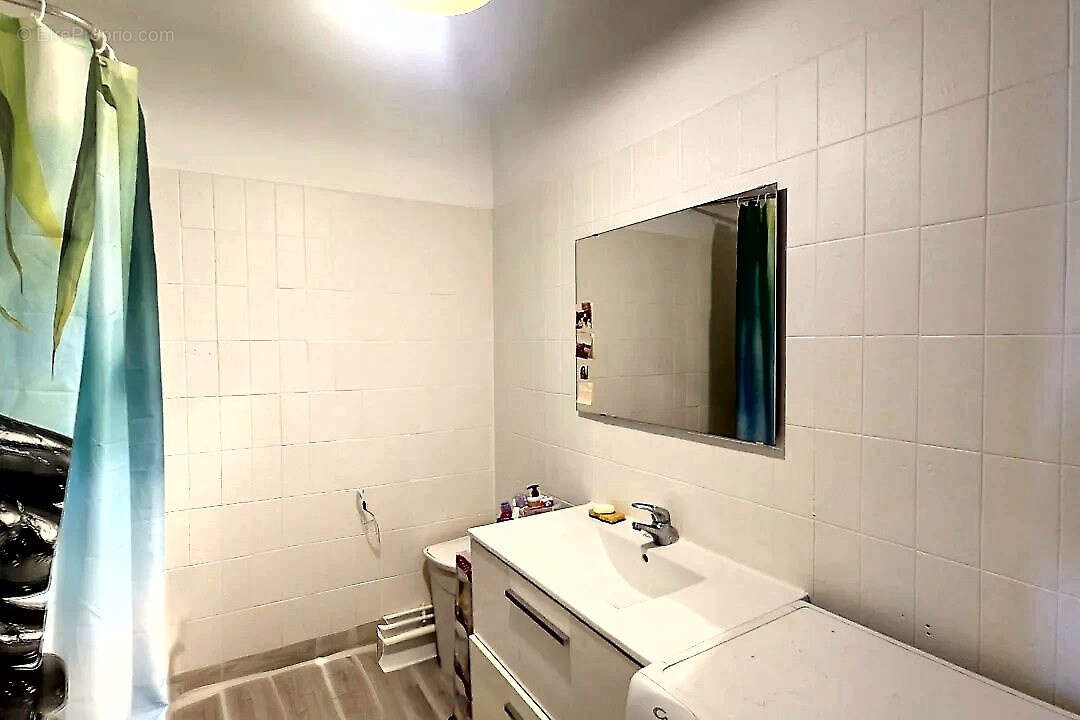 Appartement à PORT-DE-BOUC