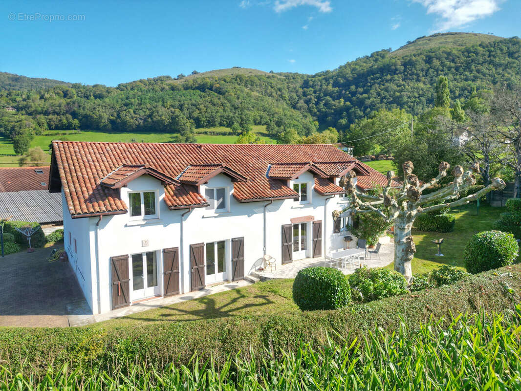 Maison à SAINT-JEAN-PIED-DE-PORT