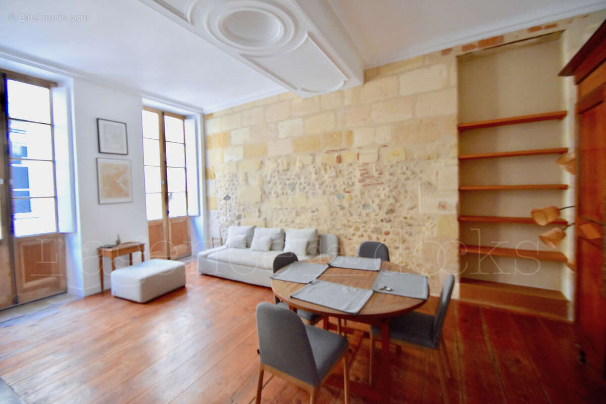 Bordeaux quartier cheverus / pey berland - grand duplex de charme 118m2 avec terrasse  23m2 - au calme - photo 2