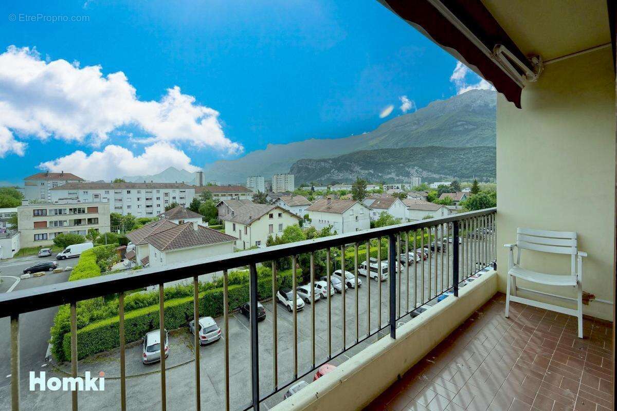 Appartement T3 de 88 m2 à Échirolles 38130, Allée François Villon - photo 2