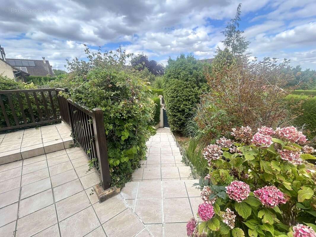 Maison 94 m² à Vernon  - photo 2