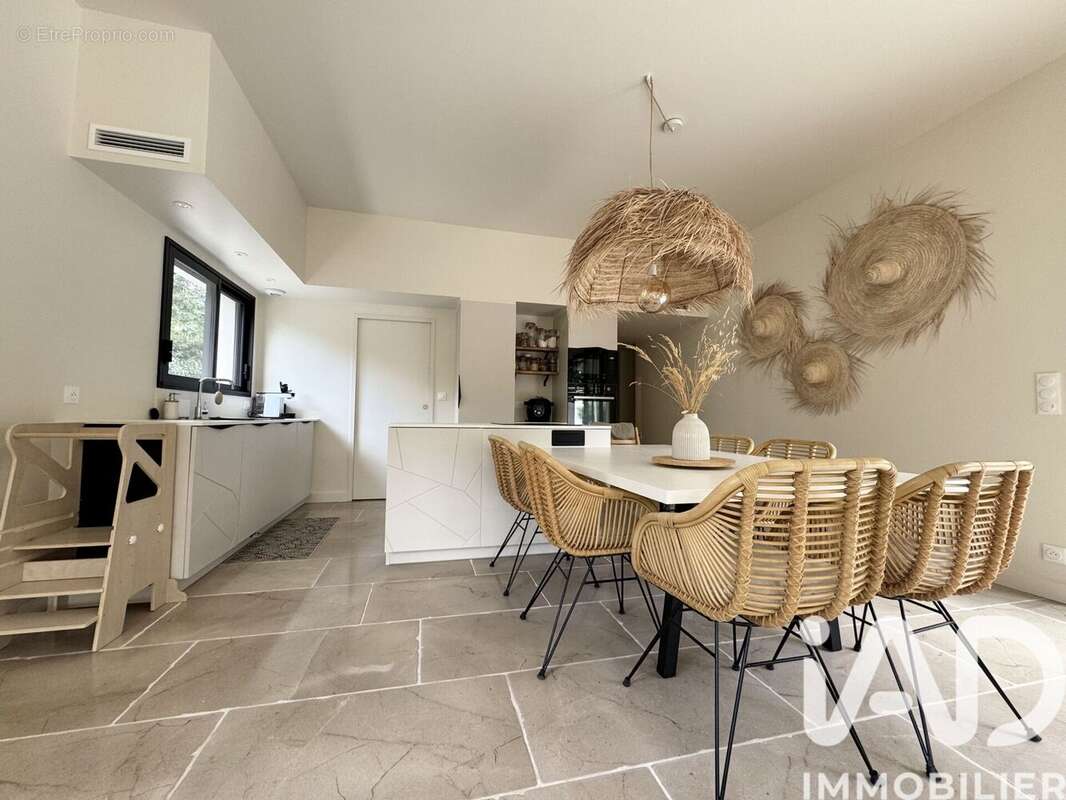 Maison 130 m² à Chaumont-D'anjou  - photo 6