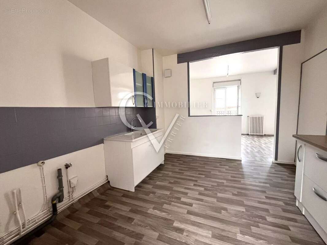 Appartement 235 m² à Etrepagny  - photo 9