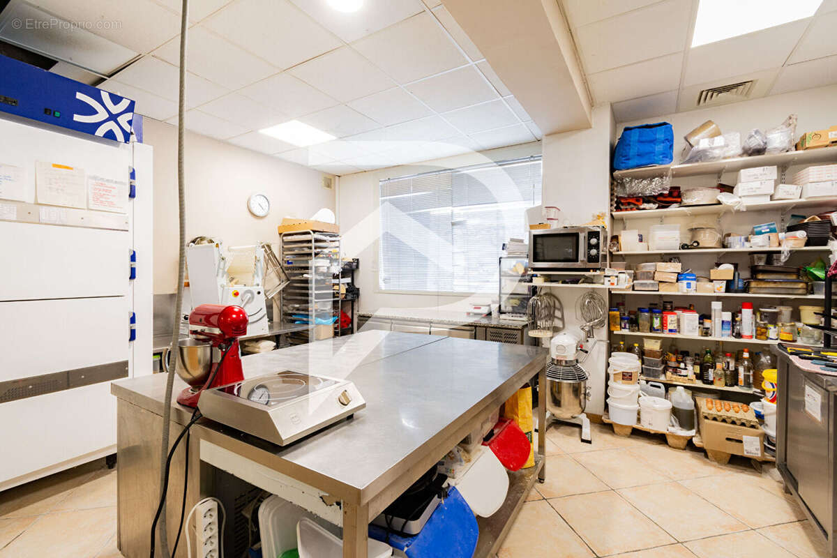 Commerce à OLLIOULES