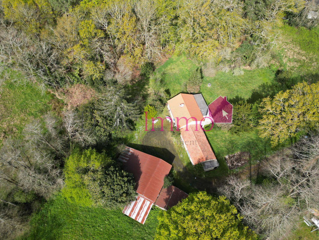 Soullans - maison 2 chambres en campagne   terrain 1,6 ha   grange et dépendances - photo 17