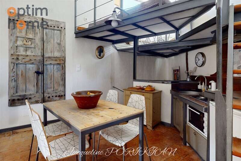 Appartement à LOURMARIN