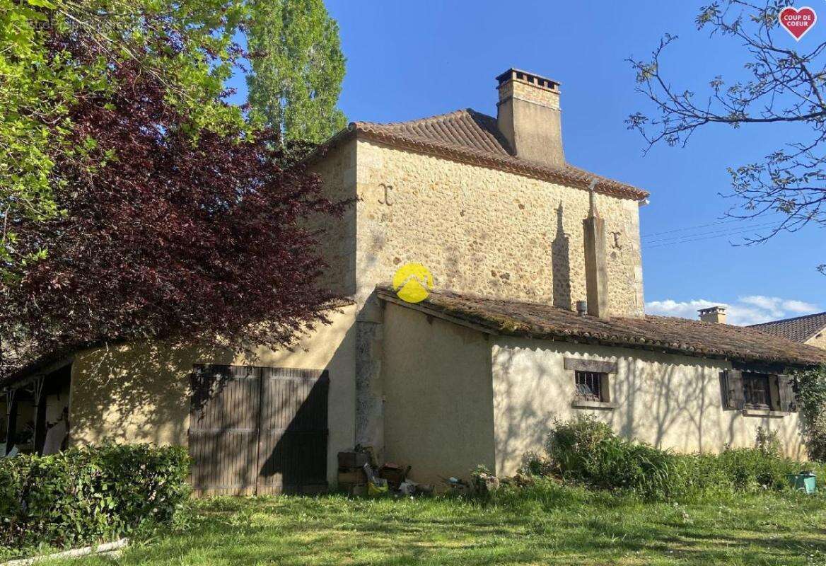 Maison à SAINT-AMAND-DE-VERGT