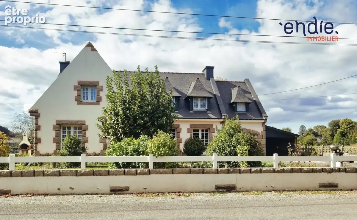 Maison à MOREAC