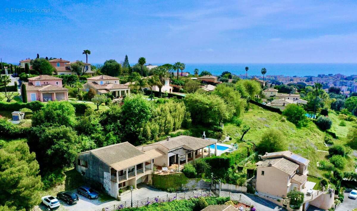 Maison à CAGNES-SUR-MER
