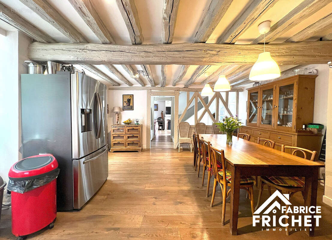 Maison à BONNIERES-SUR-SEINE