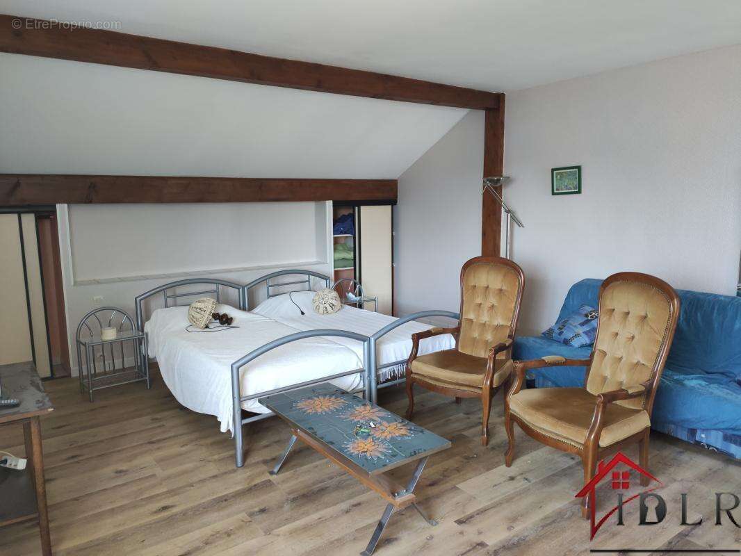 Appartement à BAINS-LES-BAINS