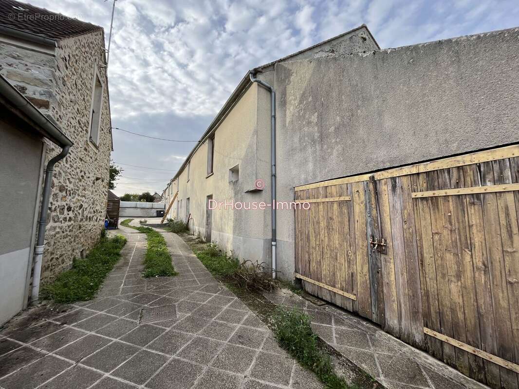 Maison à FONTENAILLES