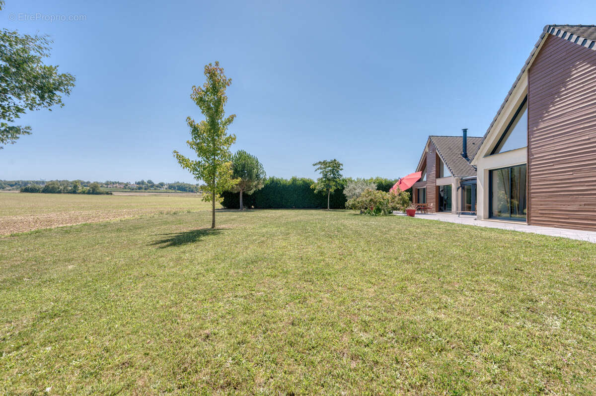 Maison à SAINT-GERMAIN-DE-LA-GRANGE