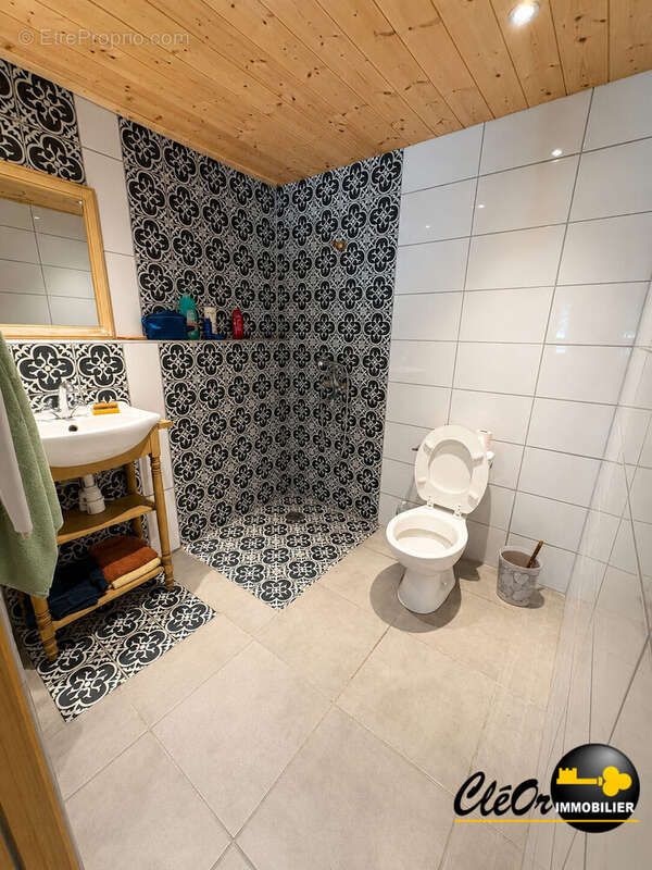 Maison 140 m² à Montpont-En-Bresse  - photo 5