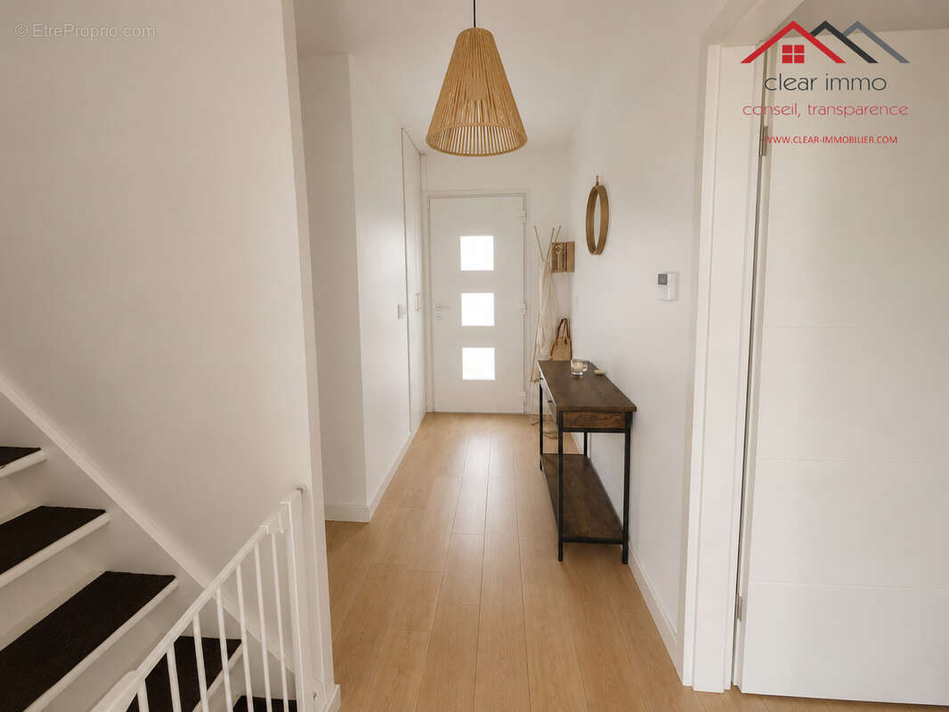 Maison individuelle de 130 m2 sur un terrain de 20 ares   Nombreuses dépendances - photo 14