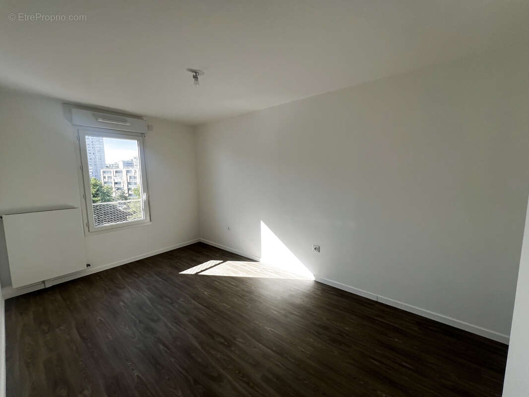 Appartement à SARTROUVILLE