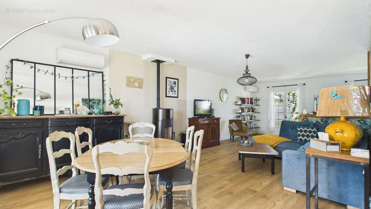 Maison 112 m² à La Jarrie  - photo 8