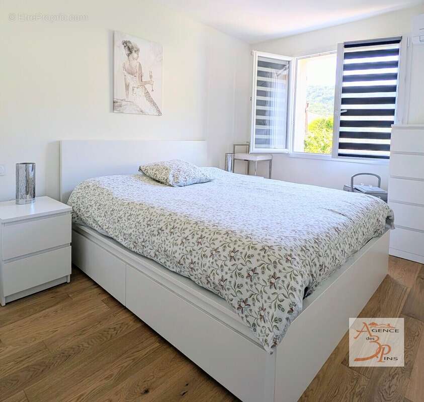 Maison à COLLOBRIERES