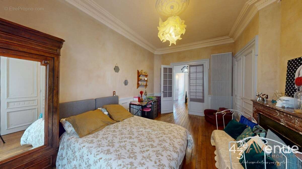 Appartement à SAINT-ETIENNE