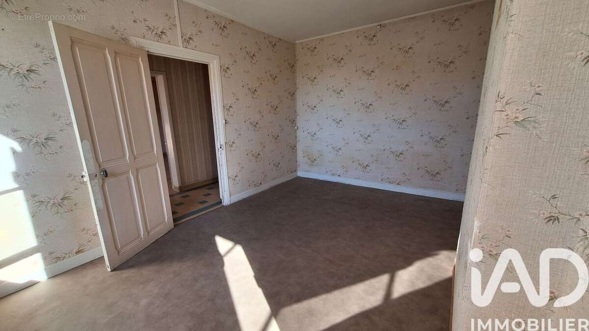 Maison 132 m² à Monthois  - photo 7