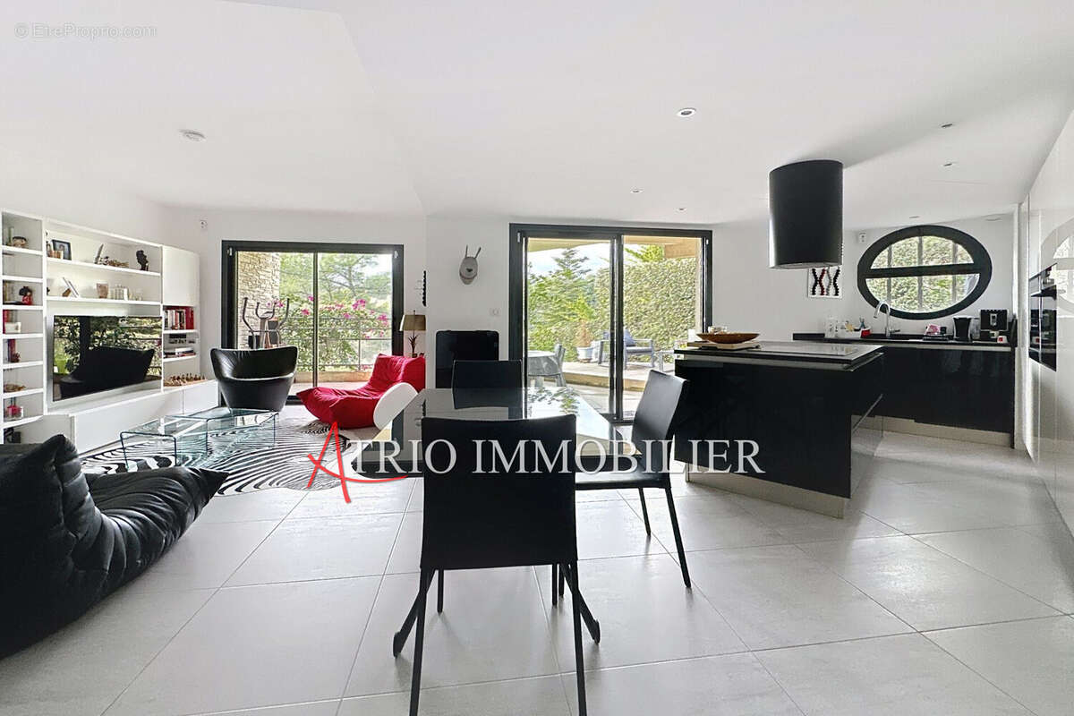 Appartement à CAGNES-SUR-MER