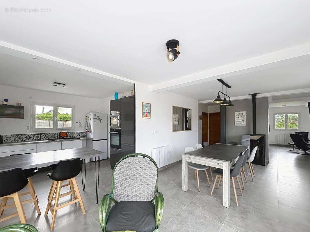 Maison à SAINT-GERMAIN-SUR-AY