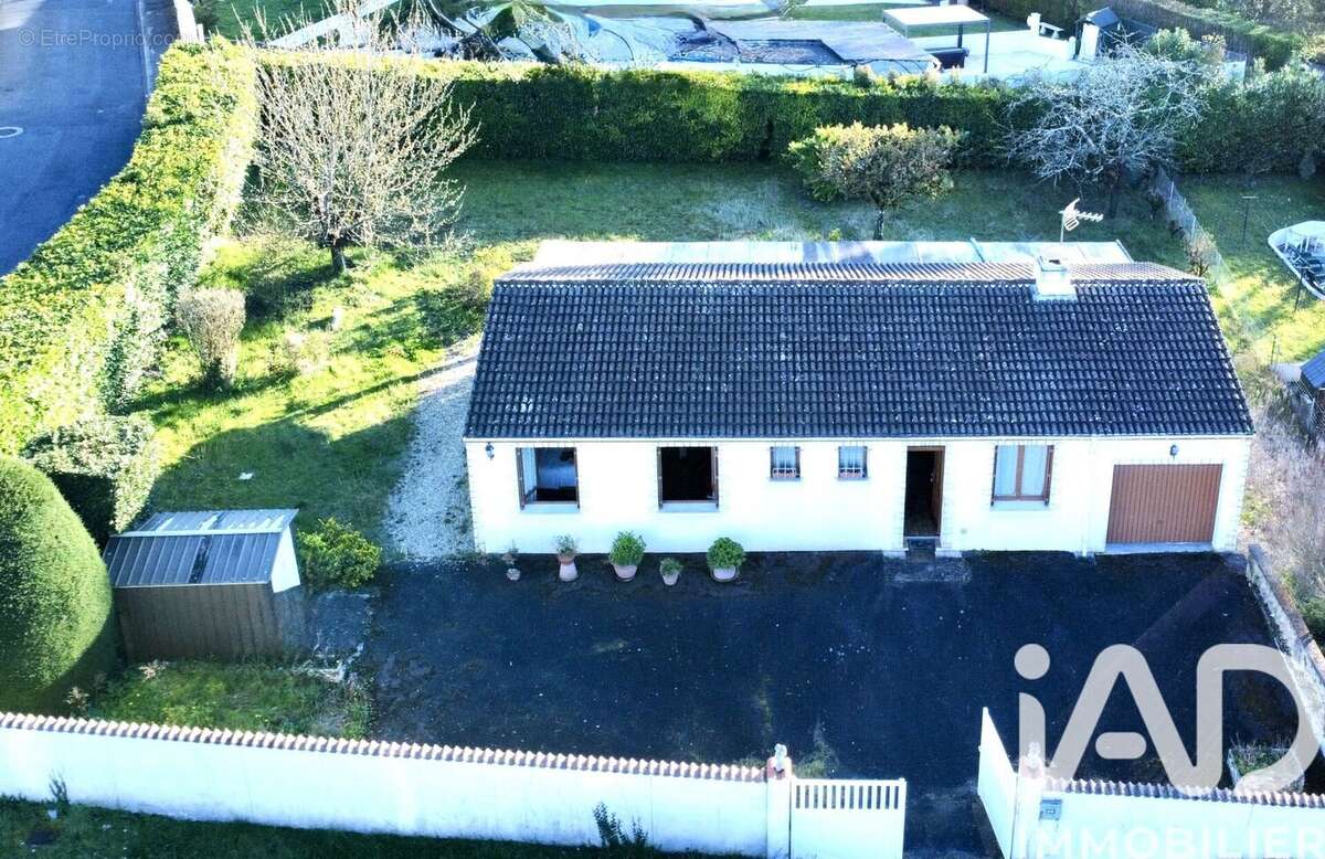 Photo 5 - Maison à LA COURONNE