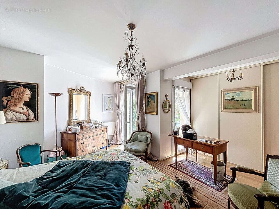 Appartement à CORBEIL-ESSONNES
