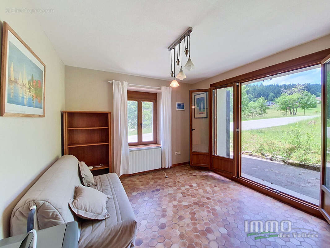 Maison avec deux appartements - photo 13