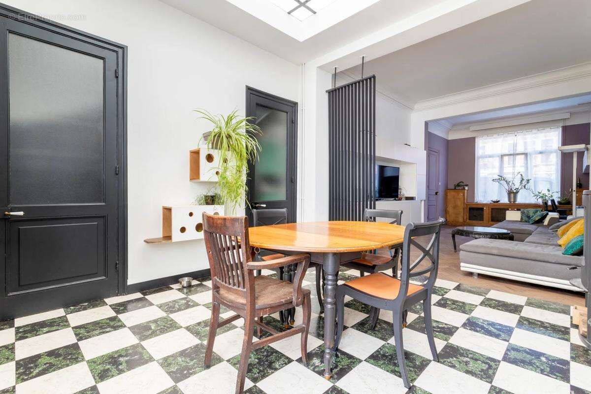 Maison de 4 pièces de 120 m² à Roubaix - photo 4