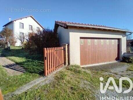 Maison 99 m² à Ladinhac  - photo 2