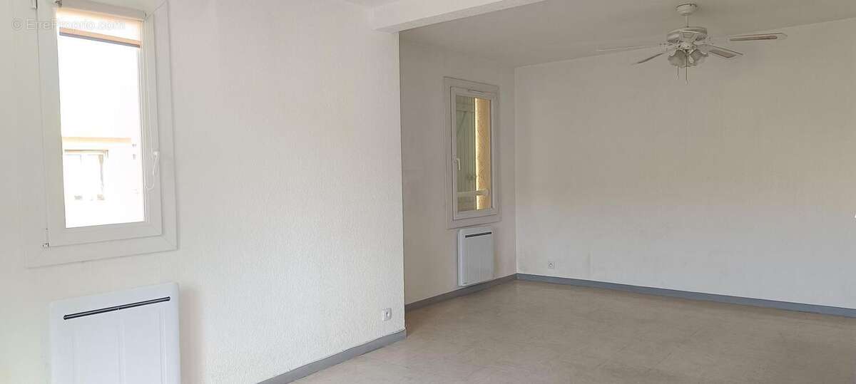 Appartement à SIX-FOURS-LES-PLAGES