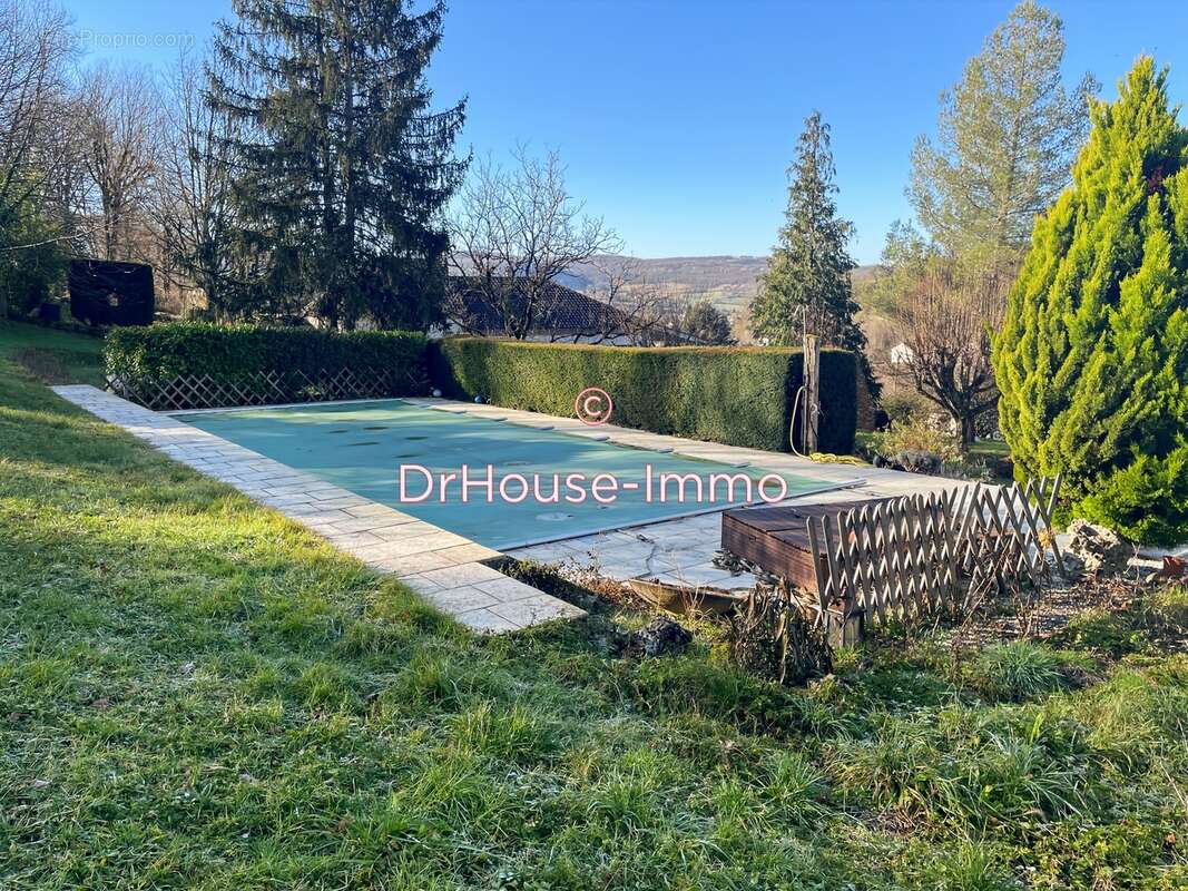 Maison à SAINT-CERE