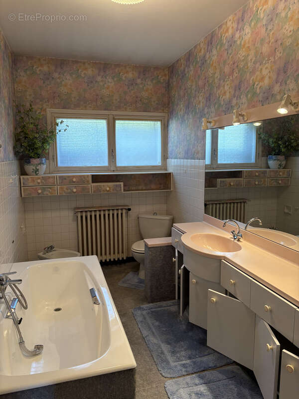 Maison à CHATELLERAULT