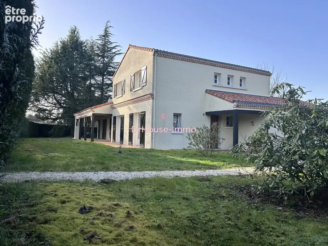 Maison 5 pièces 167 m² à vendre à Basse-Goulaine (44115) - photo 10