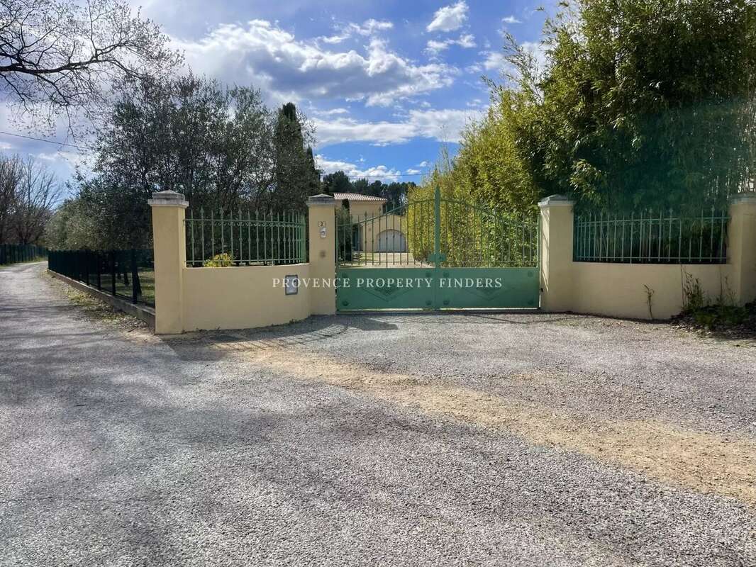 Maison à SAINT-ANTONIN-DU-VAR