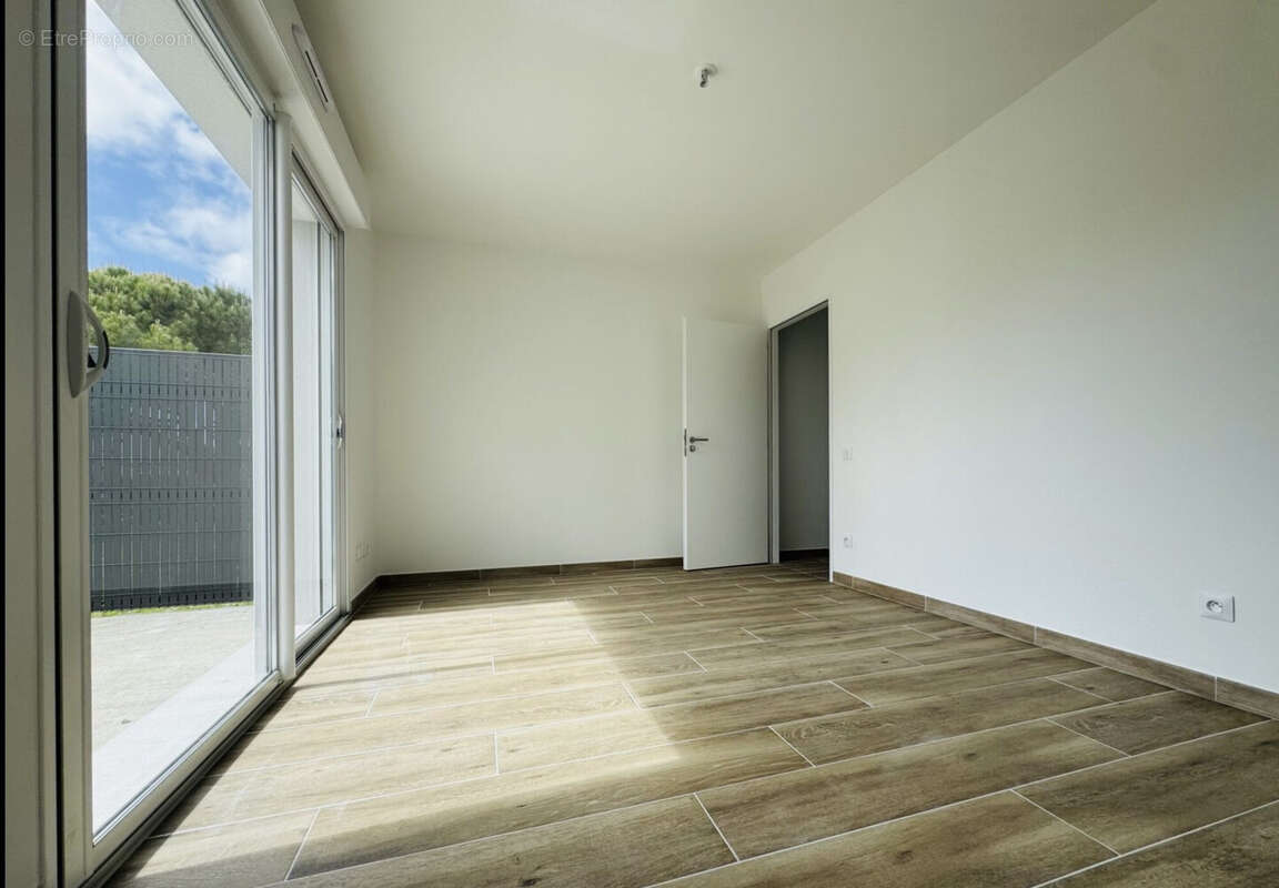 Maison à LES MATHES