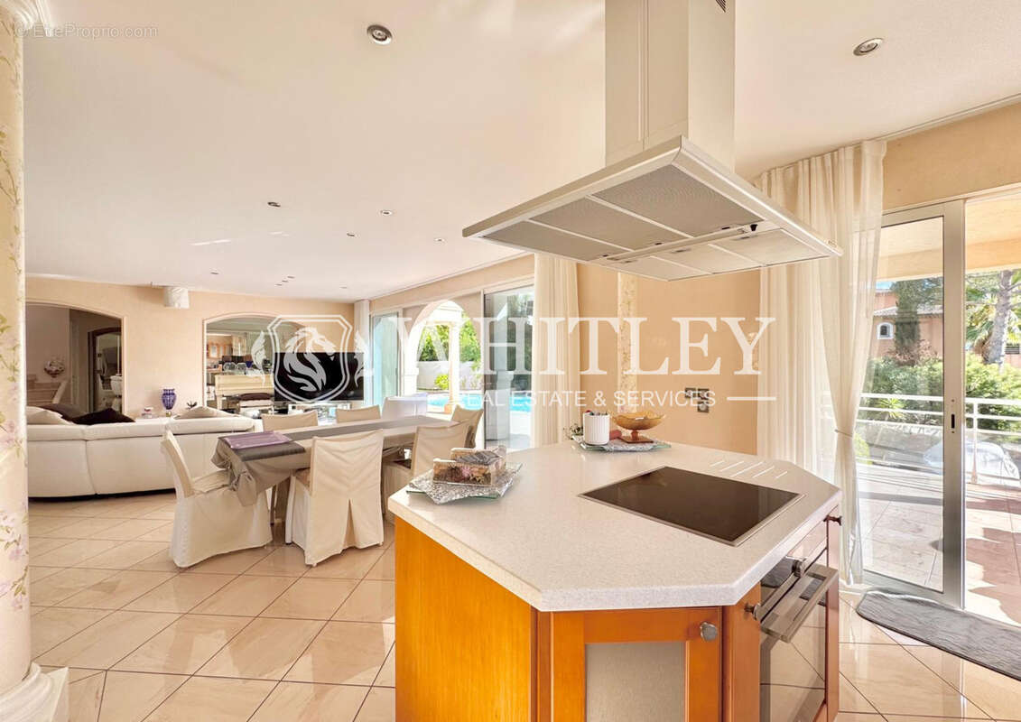 Maison à SAINT-RAPHAEL